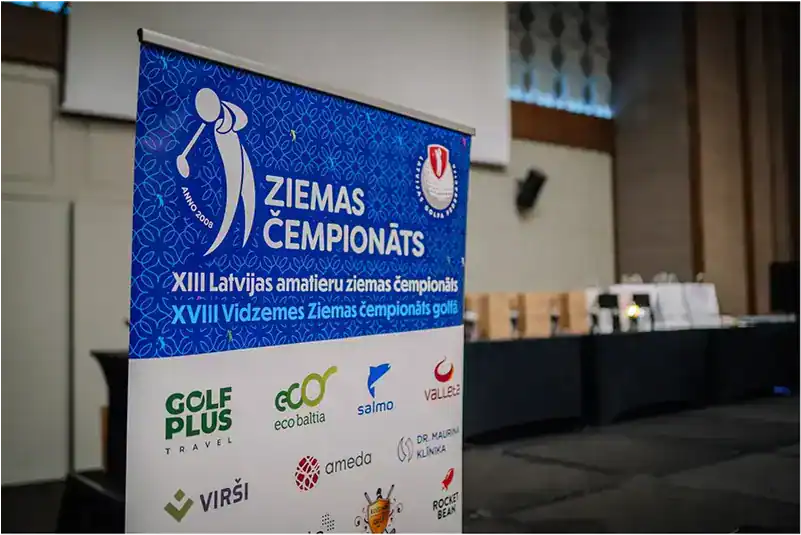 custom tabletop retractable banner